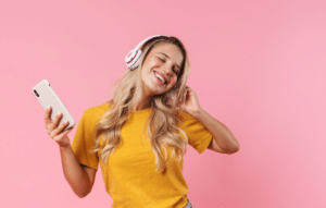 Reviva o Ritmo: Os Melhores Aplicativos para Ouvir Músicas Antigas! Veja aqui como relembrar o passado gratuitamente!