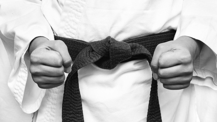 Meistern Sie Karate mit innovativen Apps! 🥋👊📱 Haben Sie schon einmal darüber nachgedacht, Karate zu lernen, aber der Mangel an Zeit oder ein Fitnessstudio in der Nähe stellen Hindernisse dar?